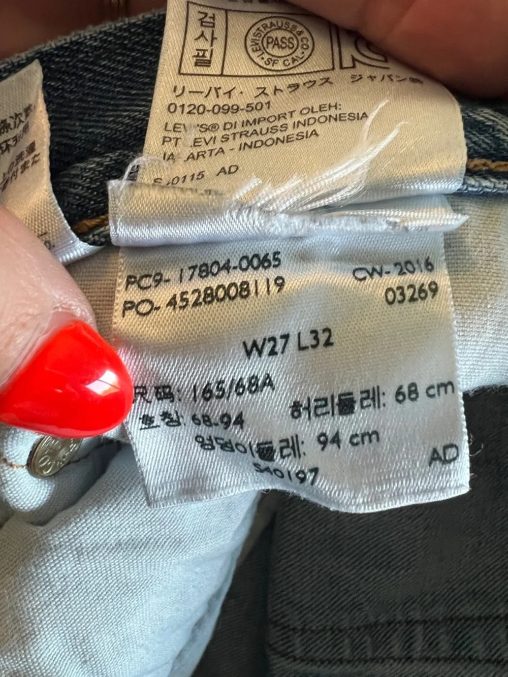 Levi's Light Blue Quilted Patchwork Baggy Straight Jeans 501CT - Picture 6 of 6